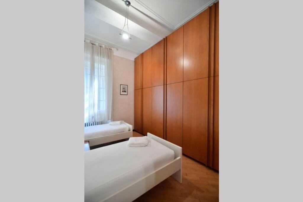 Ampio Appartamento Milano Centro Crocetta Buitenkant foto