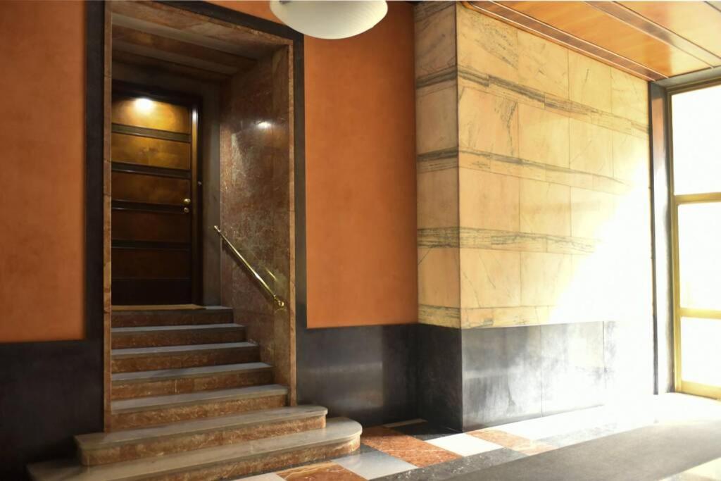 Ampio Appartamento Milano Centro Crocetta Buitenkant foto