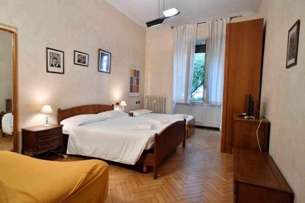 Ampio Appartamento Milano Centro Crocetta Buitenkant foto